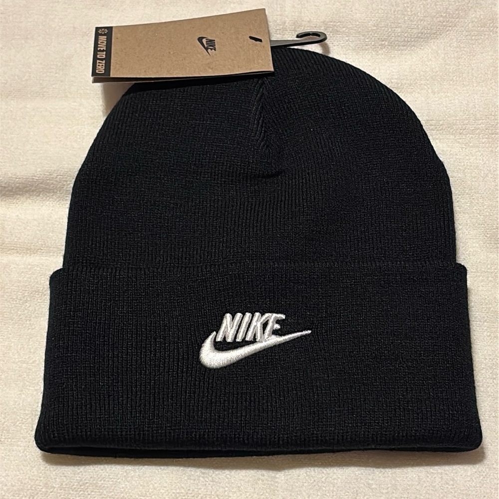 Nike Peak Futura Beanie Black/White Hat